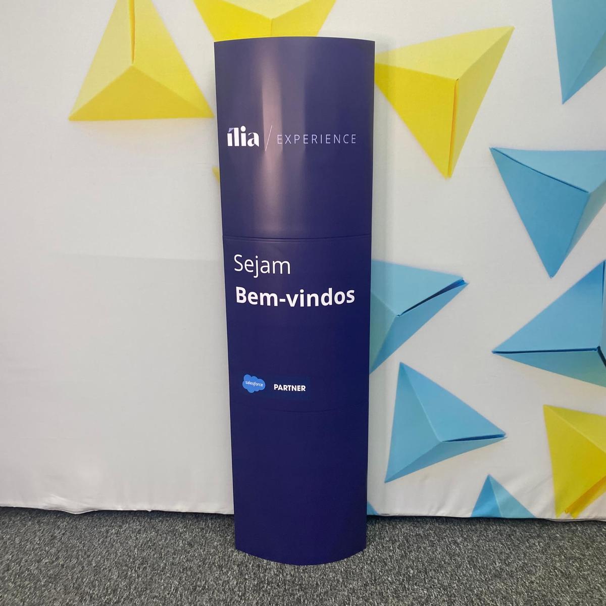 Aplicação Totem Elíptico Ília Experience