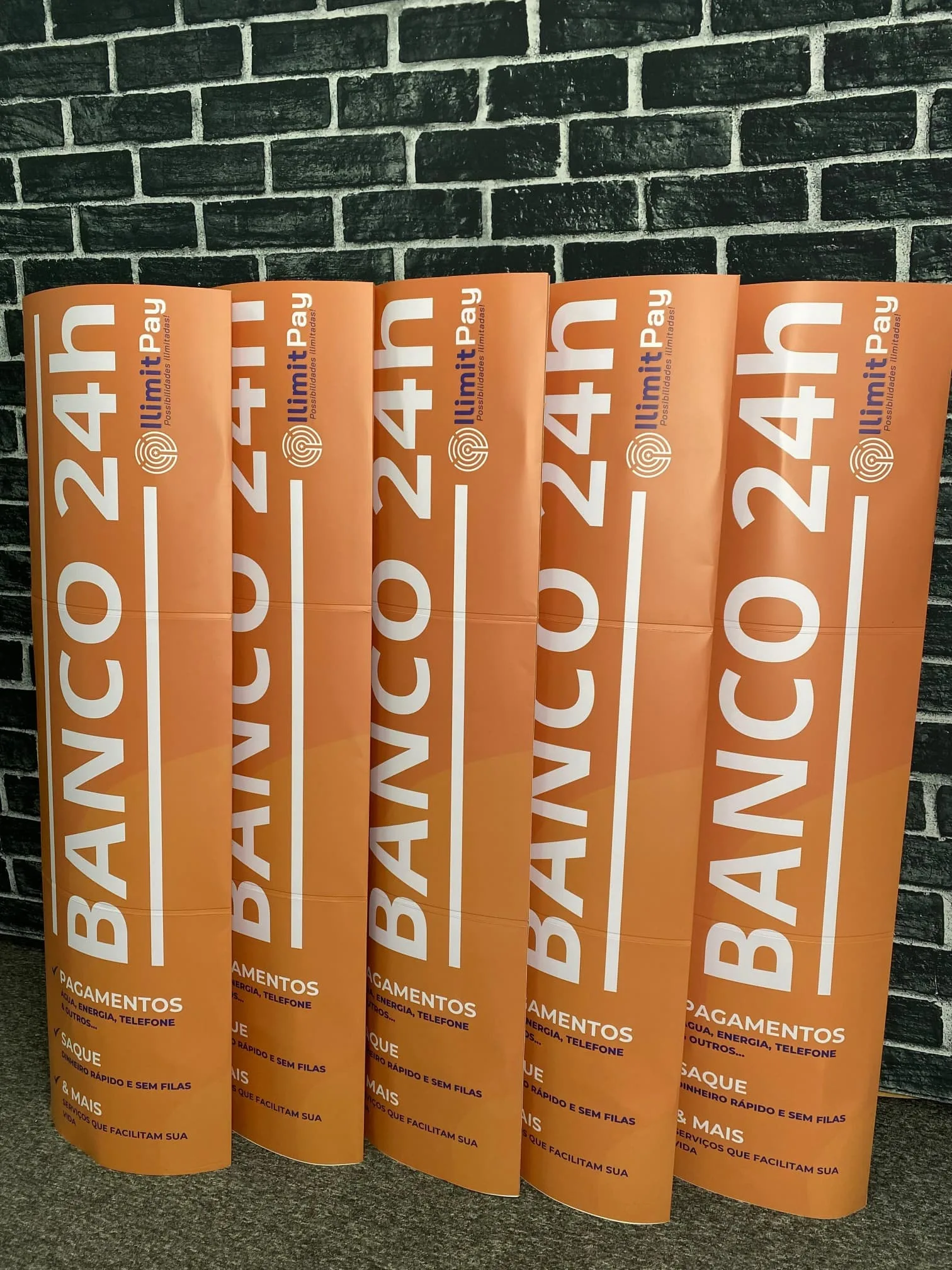 Empresa de Totem Elíptico Personalizado