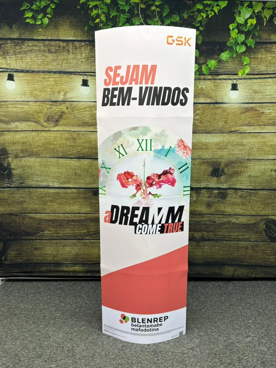 Fábrica de Totem Elíptico dobrável