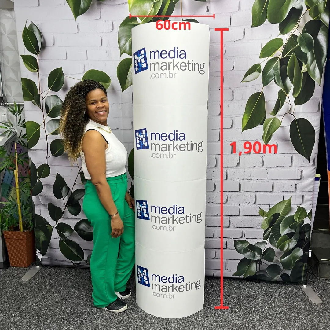 Totem Elíptico Personalizado em Guarulhos