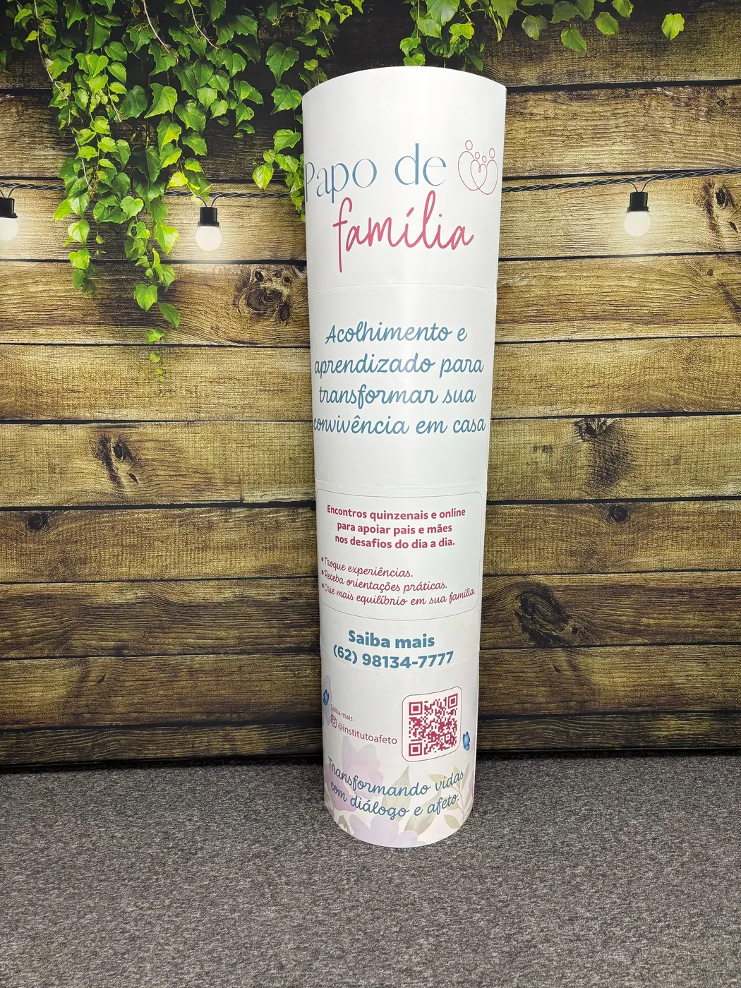 totem para propaganda de papelão no ABC